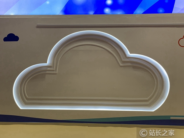 Salesforce拟80亿美元收购Informatica 强化AI及数据管理能力