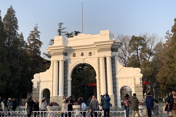 中美科技竞争下美国顶尖AI研究员亚历克斯·兰博加盟清华大学