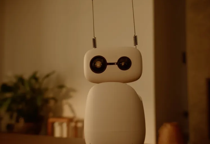 Hugging Face Reachy Mini桌面机器人两版本开售 售价299至449美元