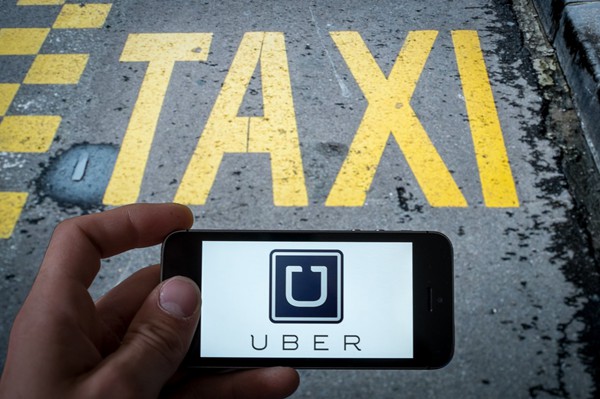 中国自动驾驶出租企业携手Uber 拟全球部署数千台的自动驾驶车