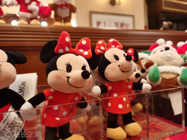 OpenAI以认股权证获迪士尼经典IP 双方合作绑定AI娱乐未来