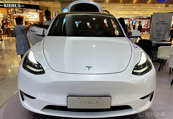 特斯拉2月14日后停售FSD买断版 转为订阅制标志重大的商业模式转变