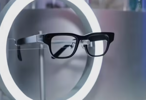 科大讯飞MWC2026发布AI翻译眼镜 唇动识别降噪 3月4日国内开启预约