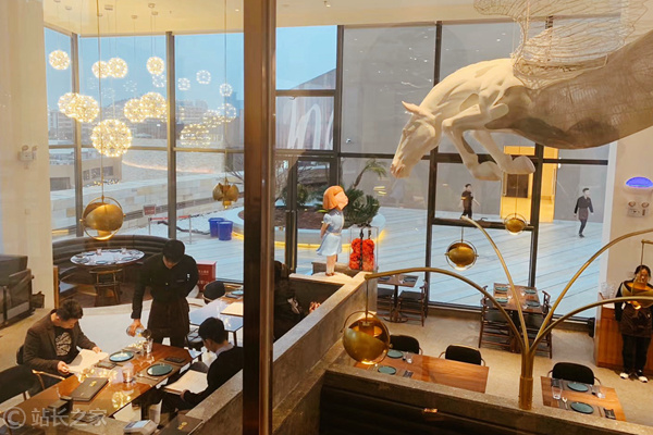马克·洛尔借Wonder Create用AI助轻松快速创建虚拟餐厅并扩展科技厨房网络