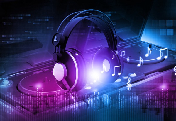 AI音乐创作助创作者增收 声音克隆技术引发反诈警惕
