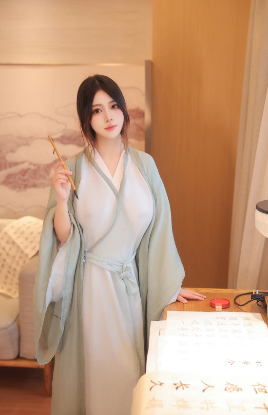 墨染春衫，倚窗听风，一纸书尽相思