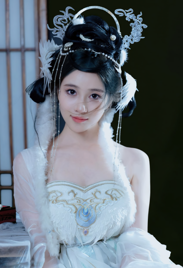 月华凝雪，玉兔伴影，仙姿入梦来