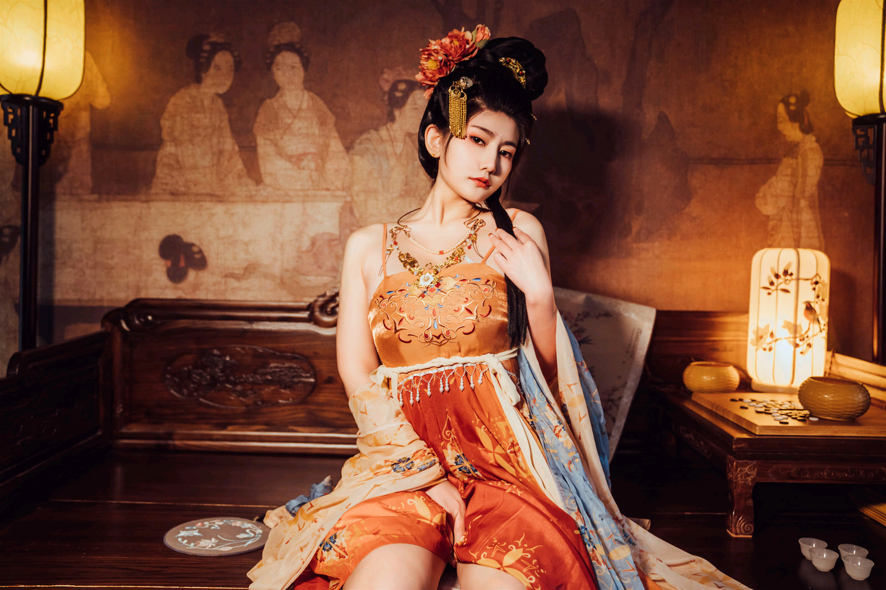 古韵流芳:汉服佳人执扇抚琴,书香棋韵间尽显盛唐风华与东方美学神韵 古韵流芳:汉服佳人执扇抚琴,书香棋韵间尽显盛唐风华与东方美学神韵