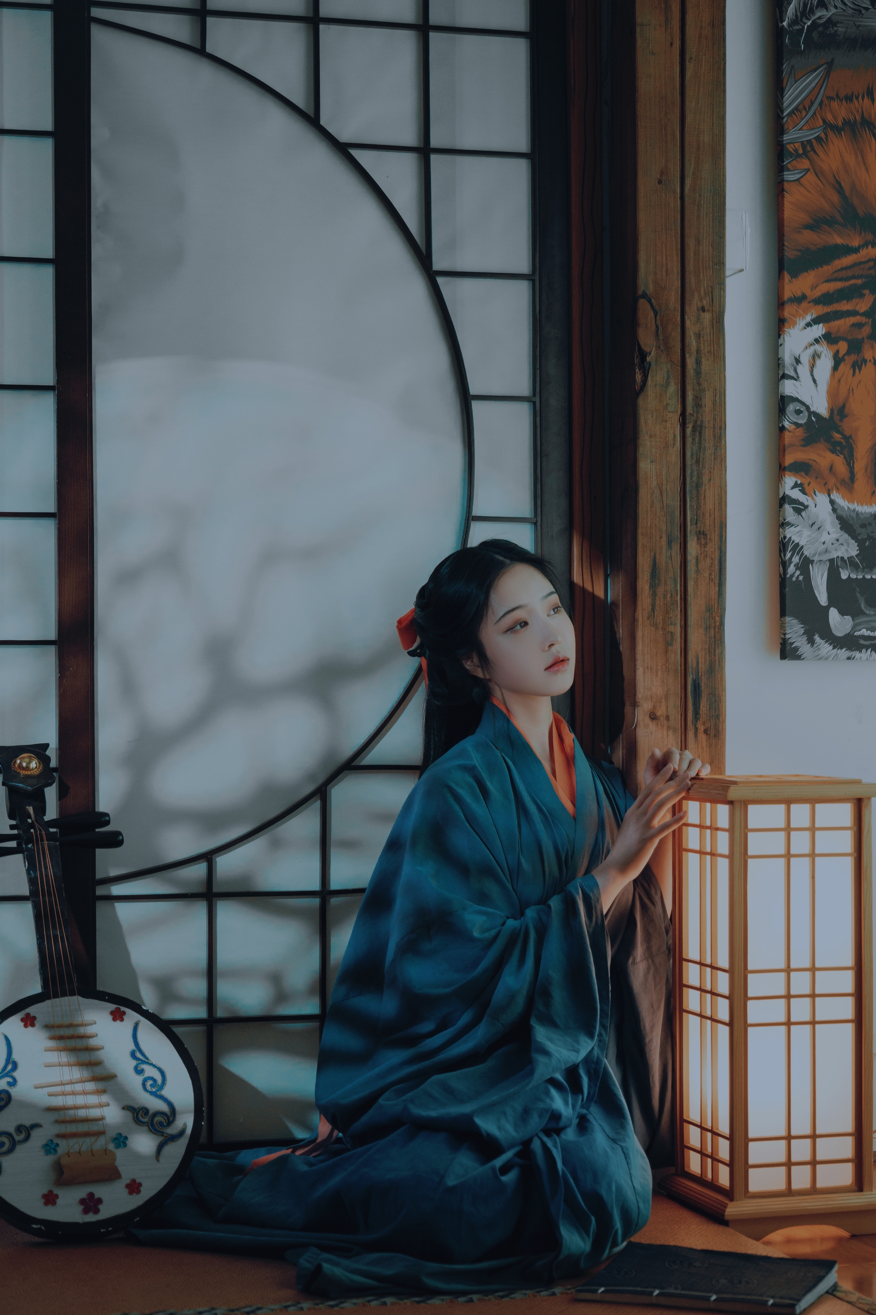 青衫染墨香,素手执流年,一曲琵琶诉古今 青衫染墨香,素手执流年,一曲琵琶诉古今