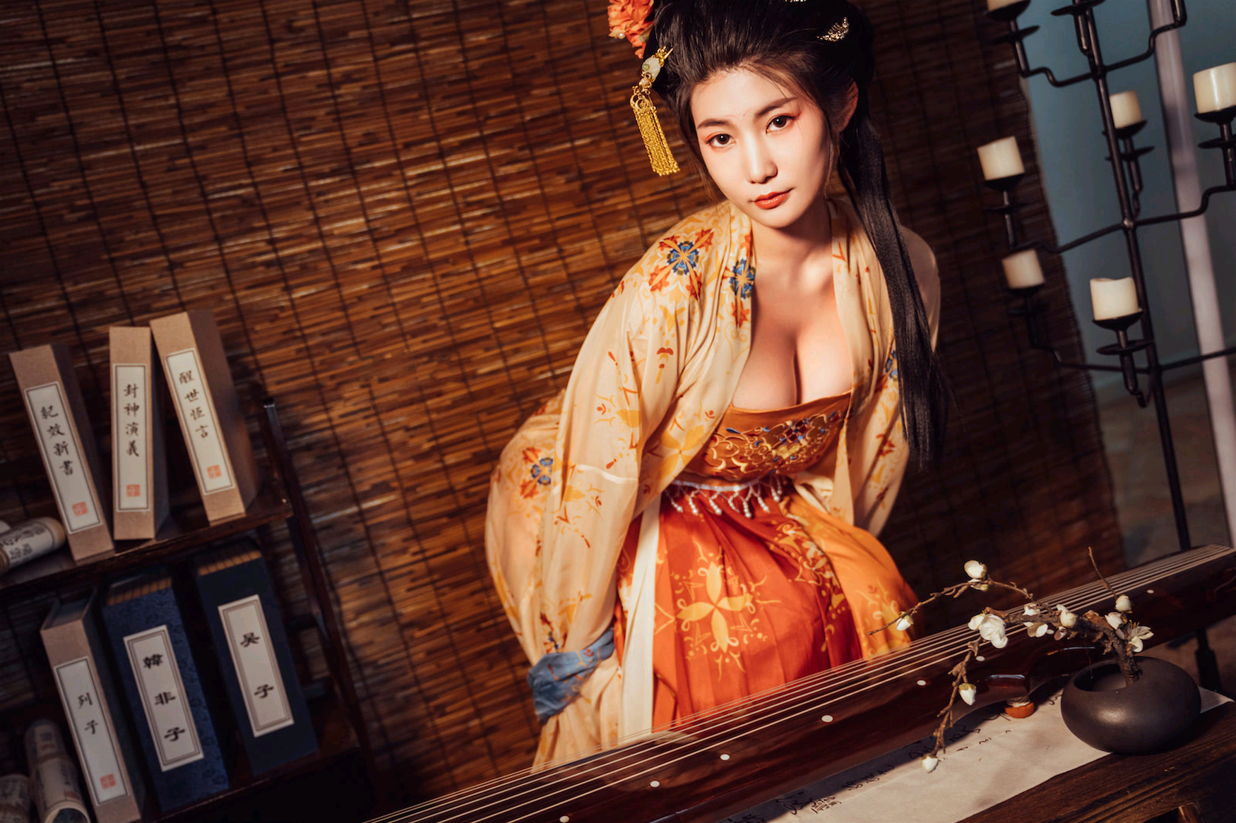 古韵流芳:汉服佳人执扇抚琴,书香棋韵间尽显盛唐风华与东方美学神韵 古韵流芳:汉服佳人执扇抚琴,书香棋韵间尽显盛唐风华与东方美学神韵