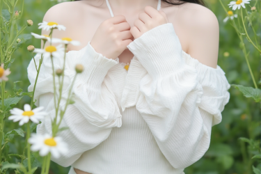 白裙轻舞，雏菊如诗